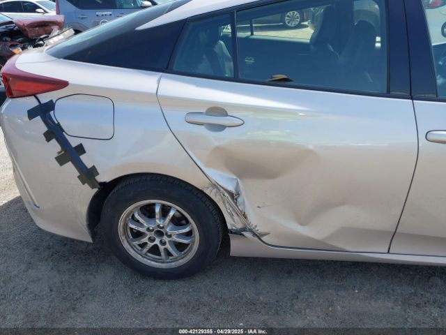 JTDKARFP5J3091877 Toyota Prius Prime Premium