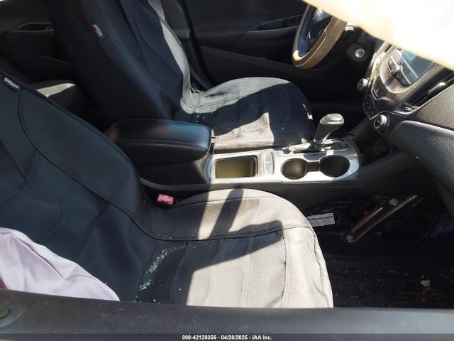 1G1BE5SM5H7233956 Chevrolet Cruze Lt Auto