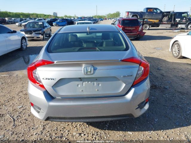 JHMFC1F93JX003978 Honda Civic Touring