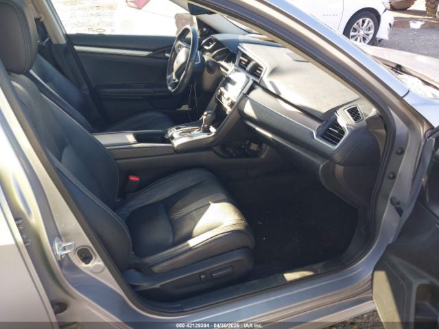 JHMFC1F93JX003978 Honda Civic Touring
