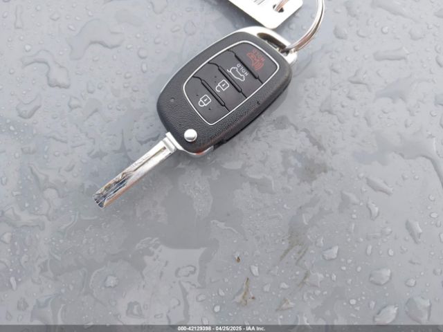 KM8J33A25GU034592 Hyundai Tucson