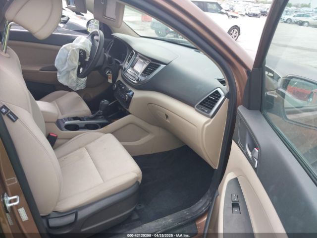KM8J33A25GU034592 Hyundai Tucson