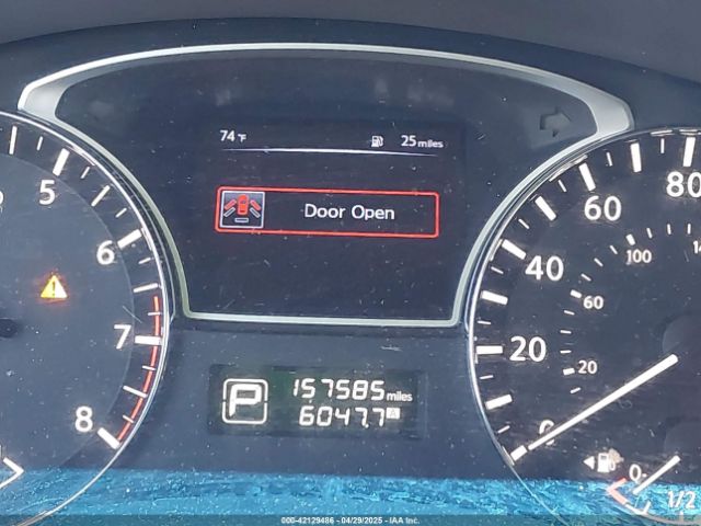 5N1AR2MN4FC642123 Nissan Pathfinder S