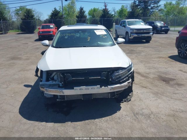 1HGCV1F96JA163405 Honda Accord Touring