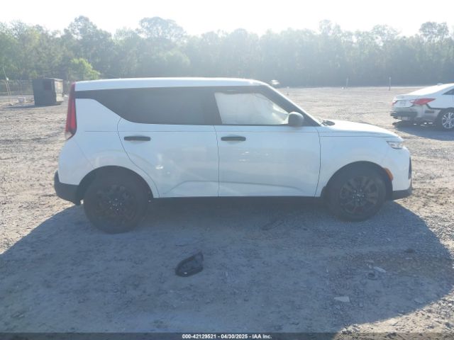 KNDJ23AU7M7143705 KIA SOUL LX