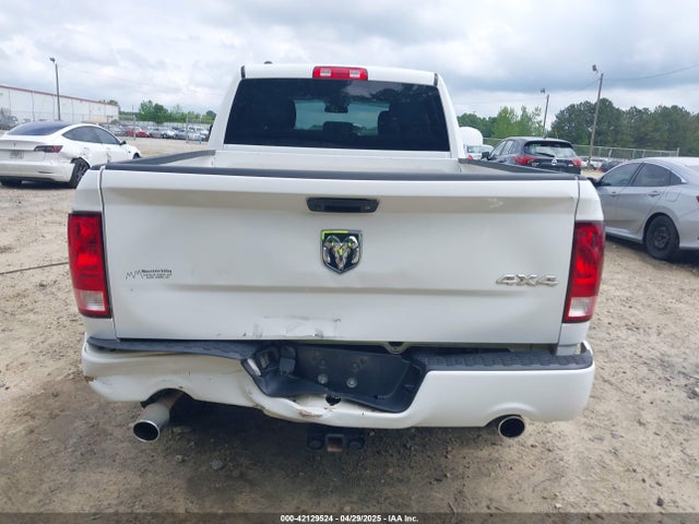 RAM 1500 Express  4x4 6'4 Box 2018 1C6RR7FT9JS184388 Image 16