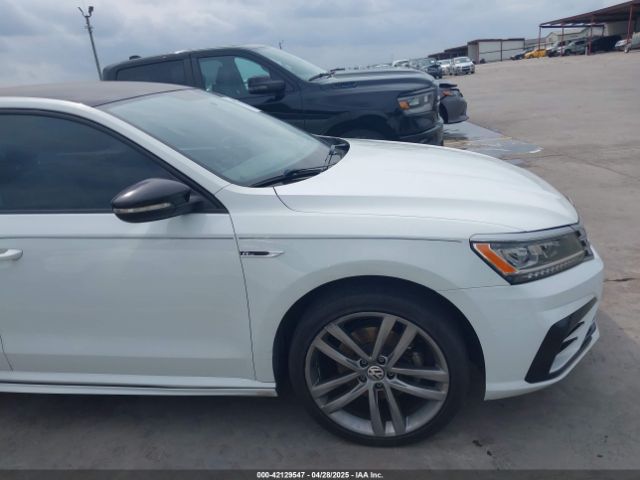 1VWAA7A30JC015825 Volkswagen Passat 2.0t R-line/2.0t S
