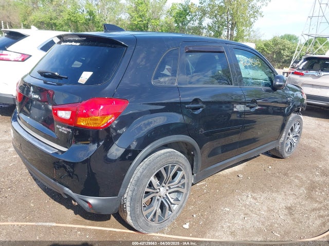 JA4AP3AU4HZ007103 Mitsubishi Outlander Sport 2.0 Es