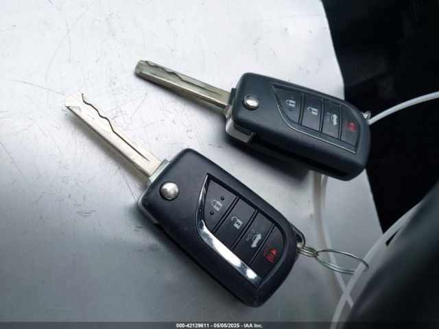 4T1B11HK5JU014158 Toyota CAMRY SE