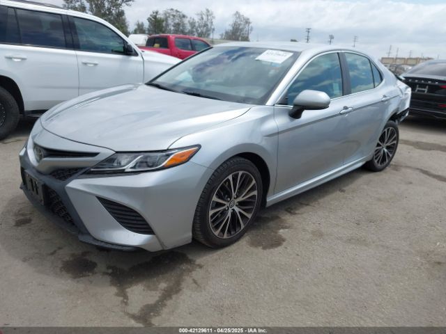 4T1B11HK5JU014158 Toyota CAMRY SE