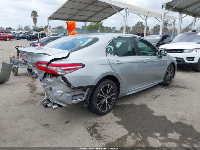 4T1B11HK5JU014158 Toyota CAMRY SE