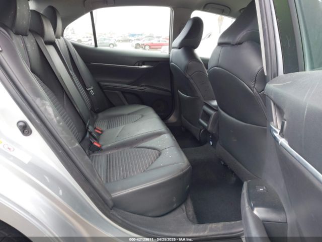 4T1B11HK5JU014158 Toyota CAMRY SE