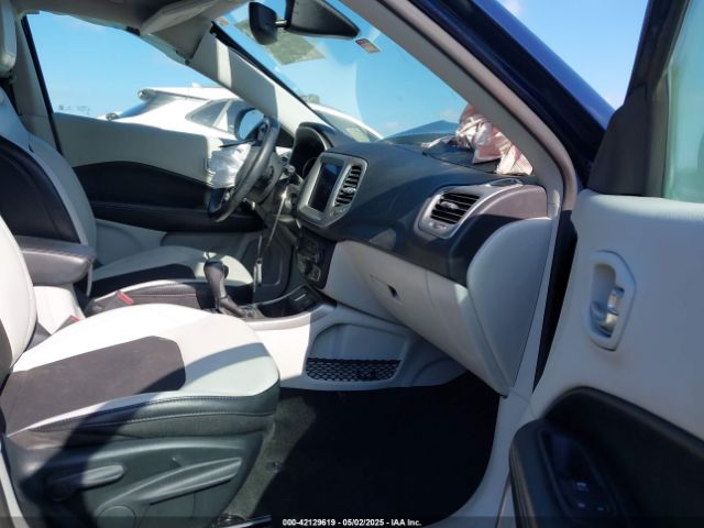 3C4NJCBB7LT130383 Jeep Compass Latitude Fwd
