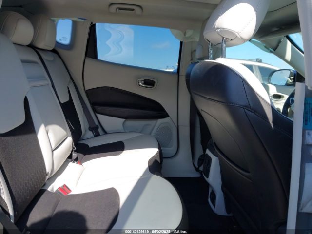 3C4NJCBB7LT130383 Jeep Compass Latitude Fwd