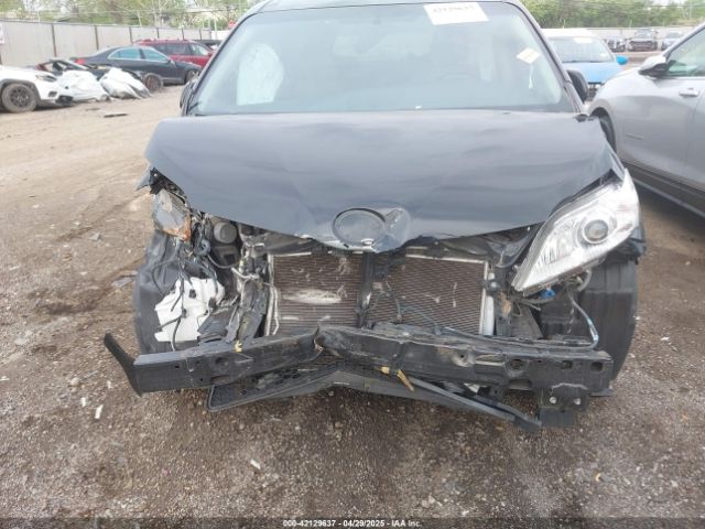 5TDDK3DC9FS103425 Toyota Sienna Xle 7 Passenger