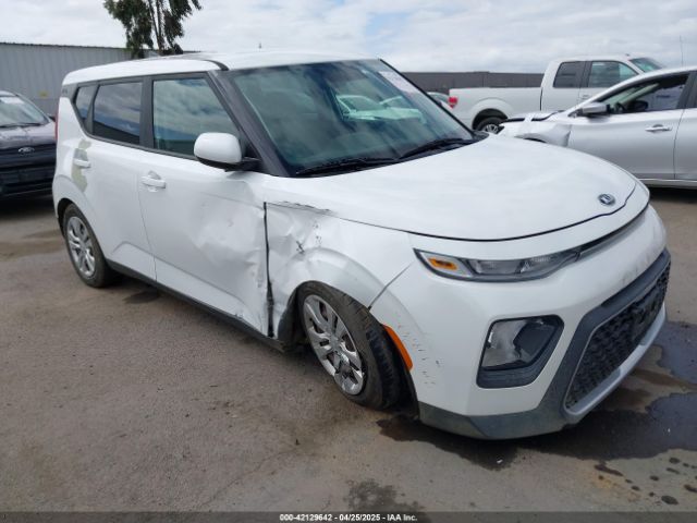 KNDJ23AU3L7040294 KIA SOUL LX