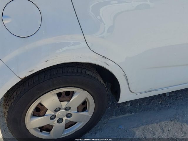 1G1JA6SG8F4184886 Chevrolet Sonic Ls Auto