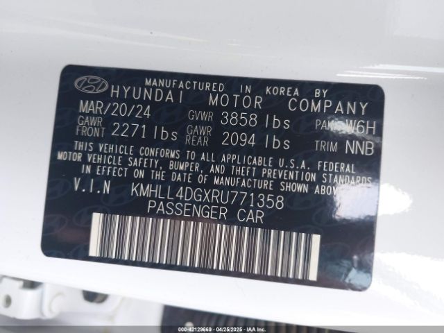 KMHLL4DGXRU771358 Hyundai ELANTRA SE