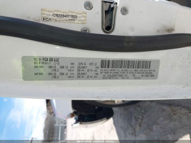1C4NJDEB4HD176025 Jeep Compass High Altitude 4x4