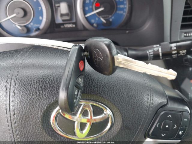 5TDKZ3DC4KS011331 Toyota Sienna Le 8 Passenger