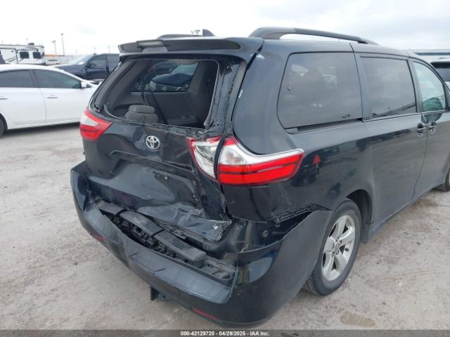 5TDKZ3DC4KS011331 Toyota Sienna Le 8 Passenger
