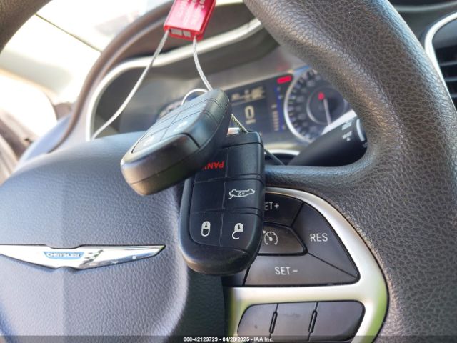 1C3CCCAB2FN569986 Chrysler 200 Limited