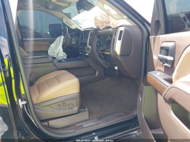 1GT12UEY8HF213646 GMC Sierra 2500hd Denali