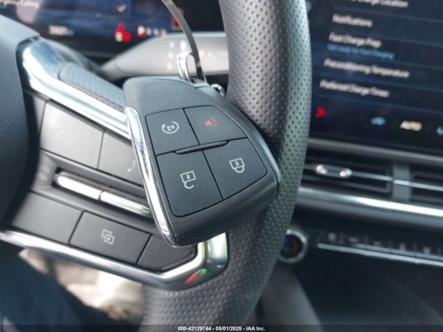 3GN7DLRP1SS142641 Chevrolet Equinox Ev Lt