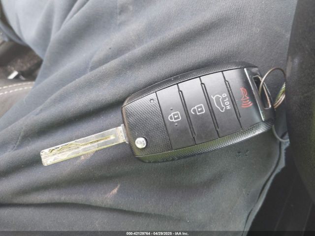 KNDJN2A23G7264543 KIA Soul