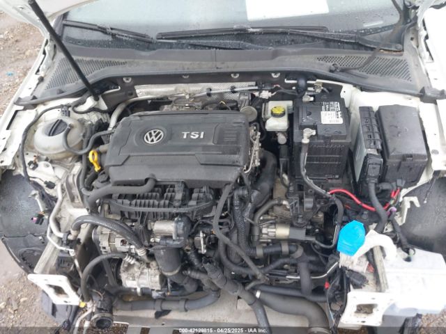 2017 VOLKSWAGEN GOLF GTI 3VW447AU8HM011706 Photo 9