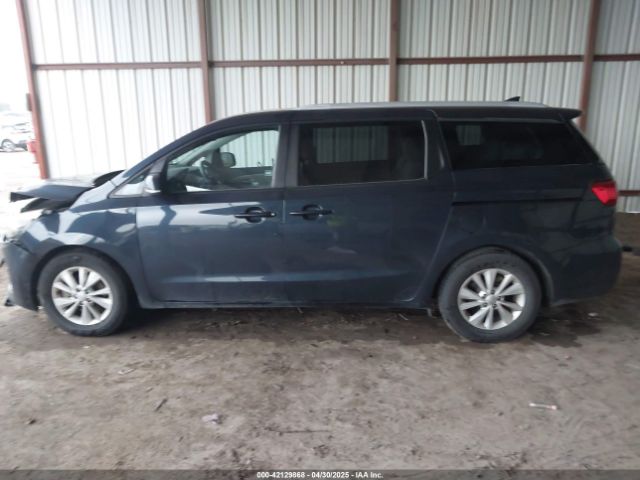 KNDMB5C19F6033663 KIA SEDONA LX