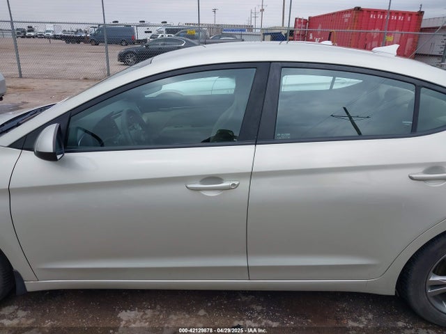 Hyundai mpi nu 2018 5NPD84LF8JH361479 Image 15