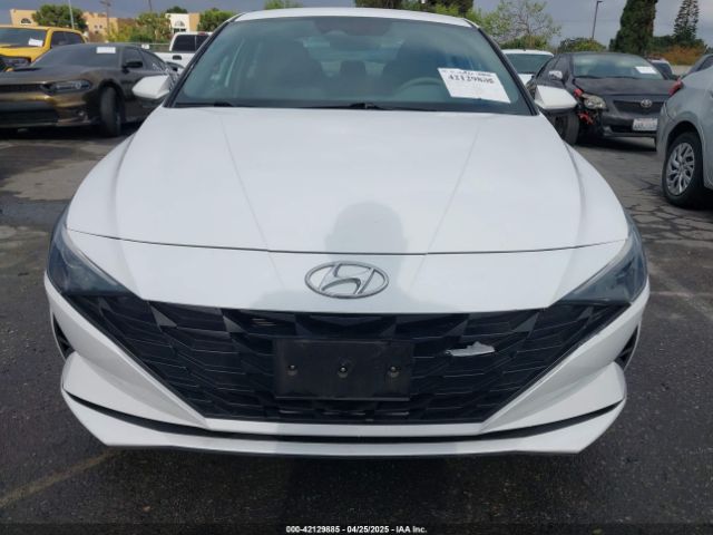 5NPLL4AG0NH058532 Hyundai ELANTRA SE