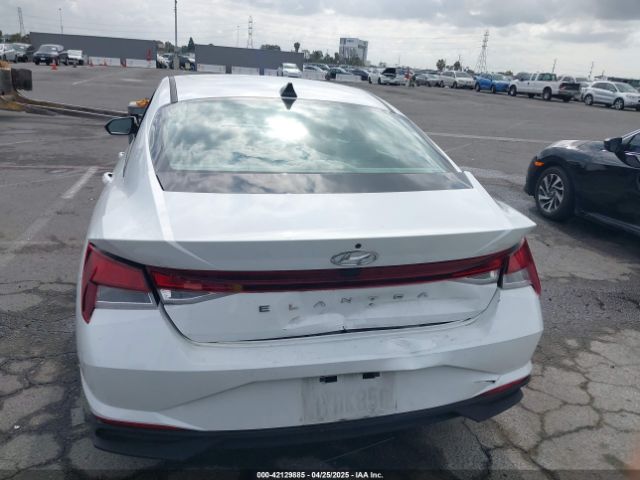 5NPLL4AG0NH058532 Hyundai ELANTRA SE