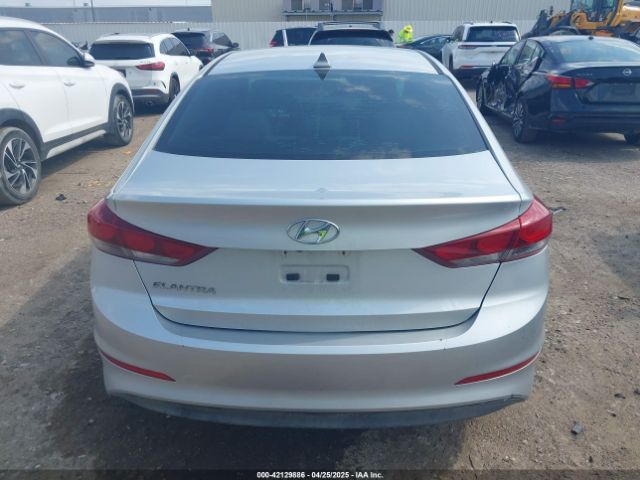 5NPD84LF6HH111118 Hyundai ELANTRA SE
