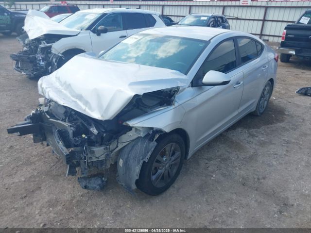 5NPD84LF6HH111118 Hyundai ELANTRA SE