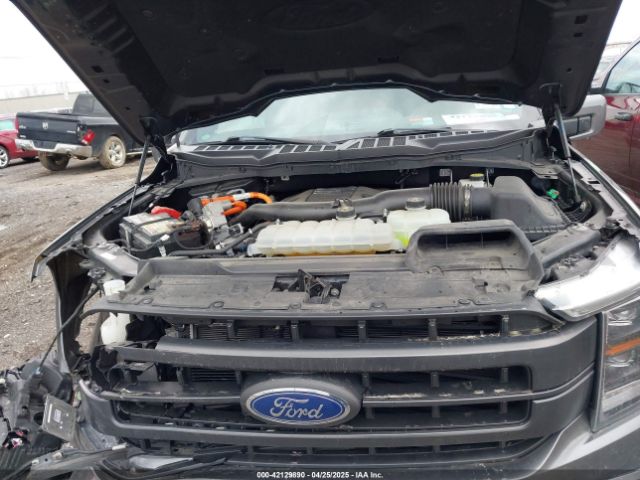 1FTFW1ED2NFA25285 Ford F-150 Lariat