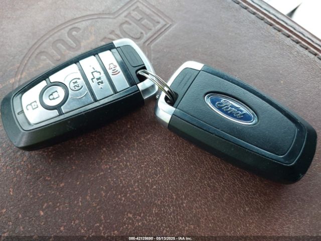 1FTFW1ED2NFA25285 Ford F-150 Lariat
