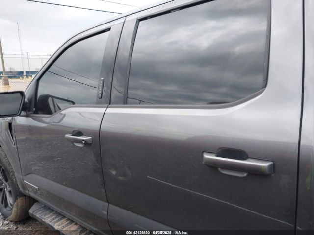1FTFW1ED2NFA25285 Ford F-150 Lariat