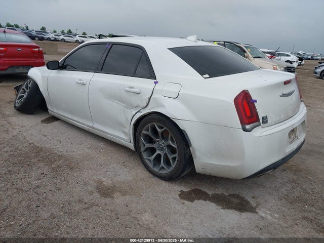 2C3CCAAG5JH320468 Chrysler 300 Touring