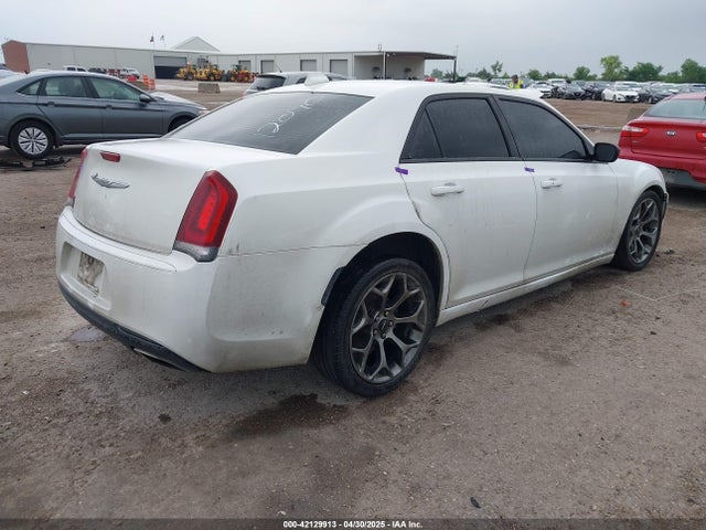 2C3CCAAG5JH320468 Chrysler 300 Touring