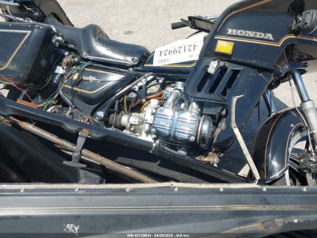 1982 HONDA GL1100 1HFSC0215CA211964 Photo 7