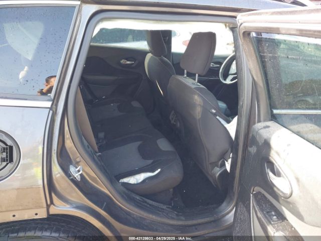 1C4PJMCB1EW208389 Jeep Cherokee Latitude