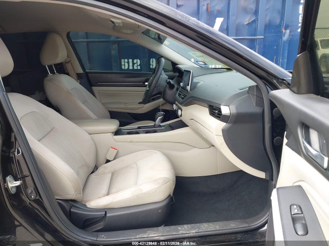 1N4BL4BV6LN305158 Nissan 2020