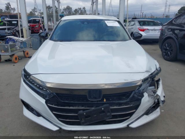 1HGCV3F29NA030562 Honda Accord Hybrid Sport