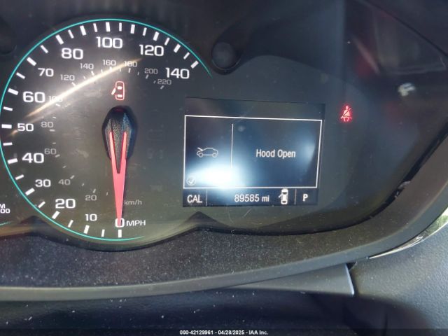 3GNCJNSB8HL211524 Chevrolet TRAX LS