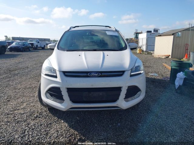 1FMCU9J97EUB80995 Ford Escape Titanium