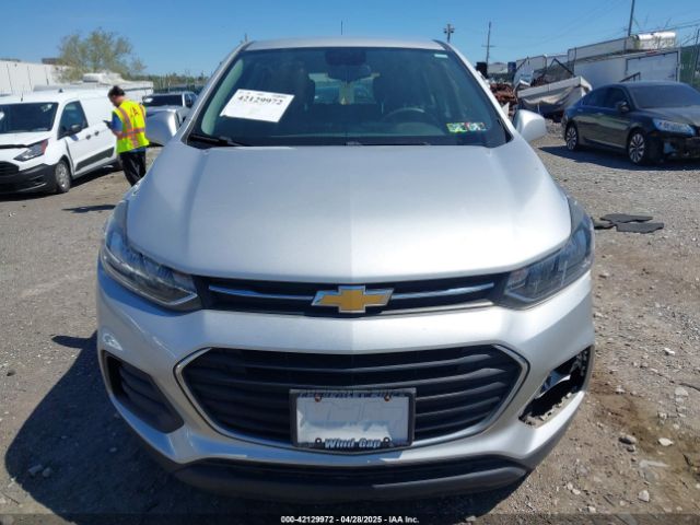 3GNCJKSB1JL420107 Chevrolet TRAX LS