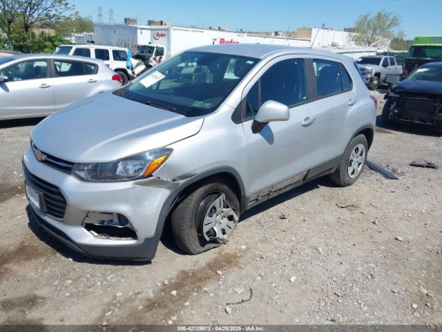 3GNCJKSB1JL420107 Chevrolet TRAX LS