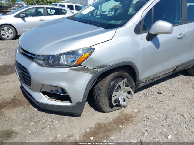 3GNCJKSB1JL420107 Chevrolet TRAX LS